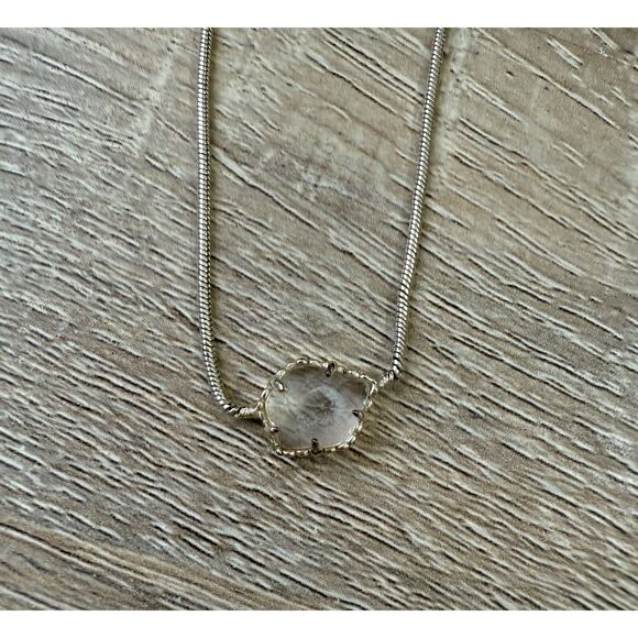 Kendra Scott Mara Tess Vintage Neckalce Gold toned - Picture 1 of 4